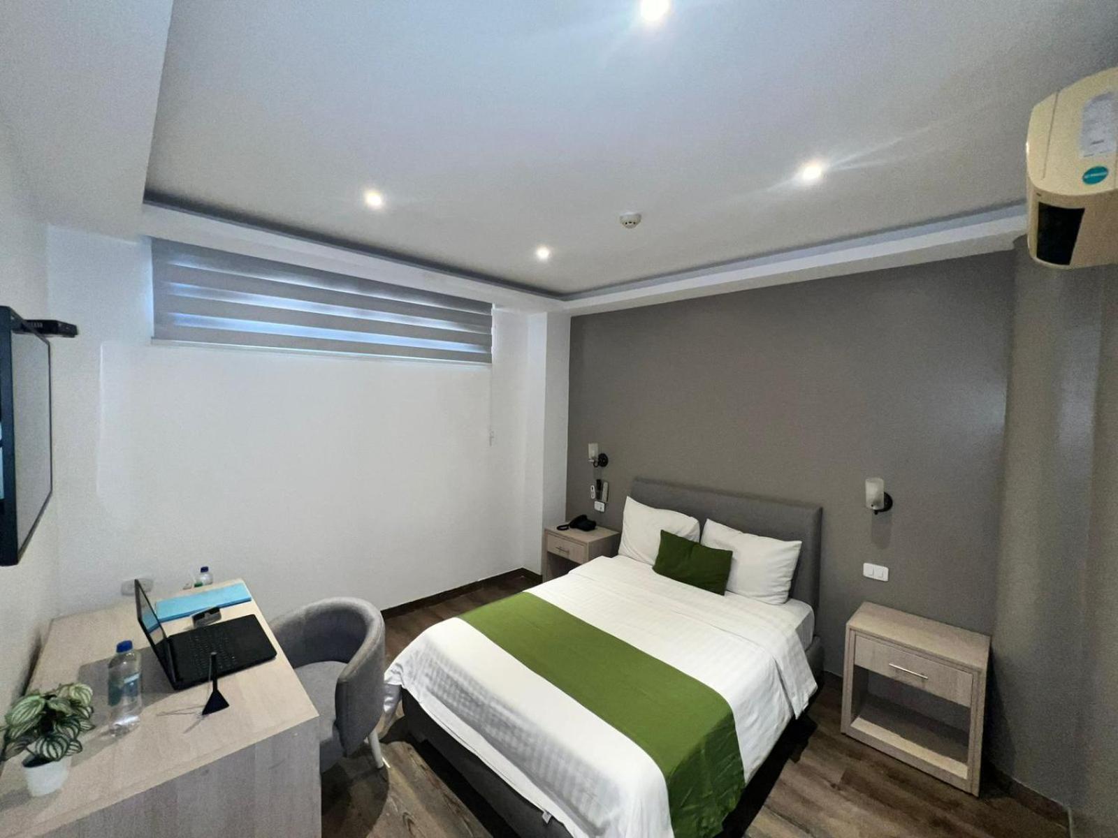 Hotel Plaza Monte Carlo Guayaquil Dış mekan fotoğraf
